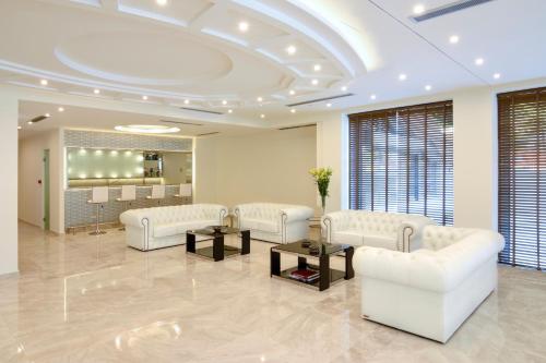 Athens Avenue Hotel - image 14