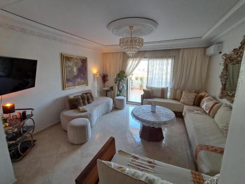 Yassir Kahtan in Souani Yassir Kahtan in Souani