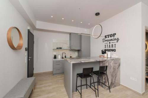 Minimal Style Apartment in Piraeus Minimal Style Apartment in Piraeus