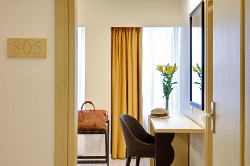 Athens Avenue Hotel - image 6