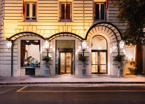 Exterior view, Hotel Romanico Palace in Via Veneto Exterior view, Hotel Romanico Palace in Via Veneto