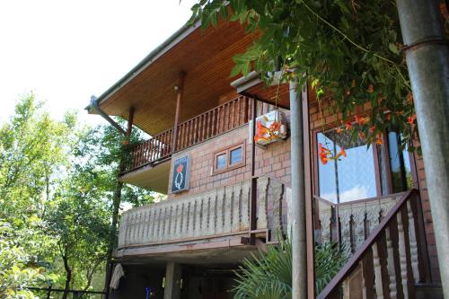 This photo about Hotel Queen shared on HyHotel.com