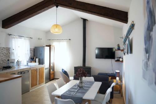 Roinizza in Prtlog (Haus für 4-5 Personen) (Roinizza in Prtlog (Haus fur 4-5 Personen)) in Gondolici Roinizza in Prtlog (Haus für 4-5 Personen) (Roinizza in Prtlog (Haus fur 4-5 Personen)) in Gondolici