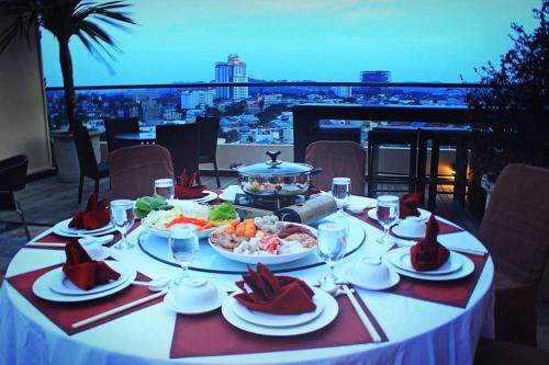 Restaurant, Biz Hotel Batam in Batam Island Restaurant, Biz Hotel Batam in Batam Island