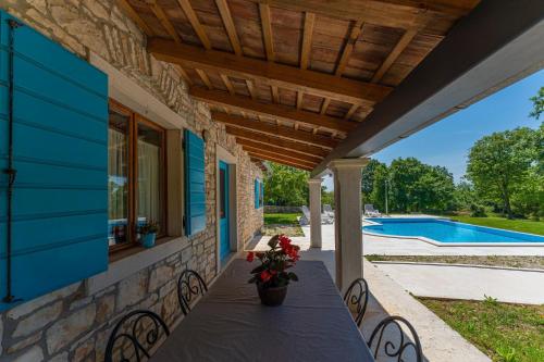 Pićanci in Bibići (Haus für 4-5 Personen) (Picanci in Bibici (Haus fur 4-5 Personen)) in Svetvincenat Pićanci in Bibići (Haus für 4-5 Personen) (Picanci in Bibici (Haus fur 4-5 Personen)) in Svetvincenat