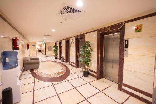 زاد اليقين in 메카 زاد اليقين in 메카