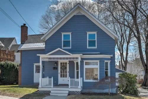 Exterior view, The Leverett House in Keene (NH) Exterior view, The Leverett House in Keene (NH)