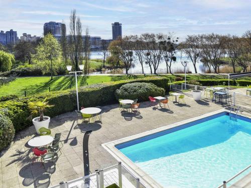 Зовнішній вигляд готелю, Novotel Paris Creteil Le Lac in Кретей Зовнішній вигляд готелю, Novotel Paris Creteil Le Lac in Кретей