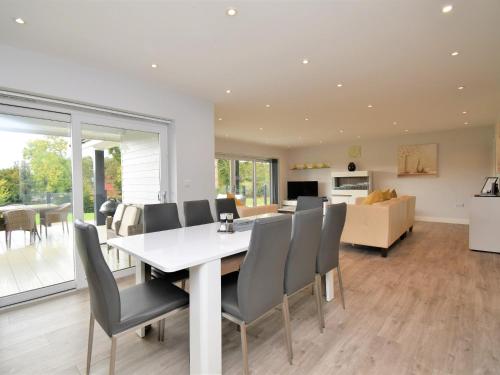 Létesítmények, 4 Bed in Oswestry 75175 in Llandysilio Létesítmények, 4 Bed in Oswestry 75175 in Llandysilio