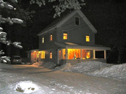 Pet-Friendly Cabin Rental near the Bigelow Preserve in Maine in Carrabassett Valley (ME) Pet-Friendly Cabin Rental near the Bigelow Preserve in Maine in Carrabassett Valley (ME)