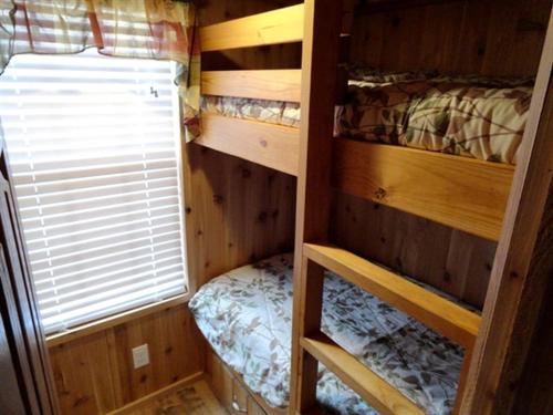 Cozy Cabin Rental near the Custer State Park in South Dakota in صندانس Cozy Cabin Rental near the Custer State Park in South Dakota in صندانس