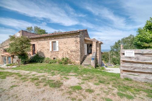 Charmante et élégante ferme rénovée (Charmante et elegante ferme renovee) in Dourgne Charmante et élégante ferme rénovée (Charmante et elegante ferme renovee) in Dourgne