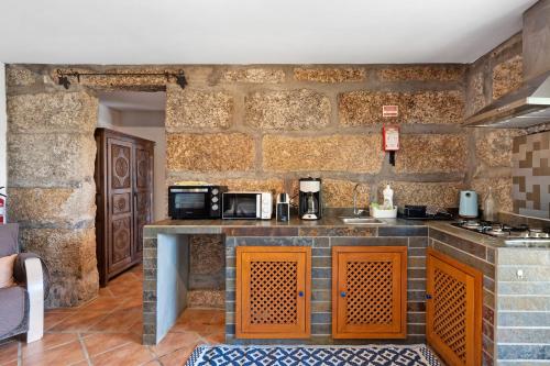 Casa de Andraes Pomar in Marco De Canavezes Casa de Andraes Pomar in Marco De Canavezes