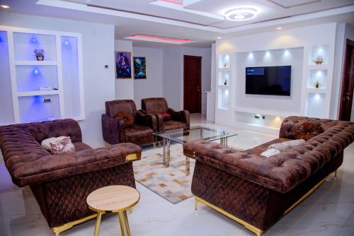Shared lounge/TV area, Kingston Luxury Apartments, Flat 2 in Adiabo Ikot Mbo Shared lounge/TV area, Kingston Luxury Apartments, Flat 2 in Adiabo Ikot Mbo