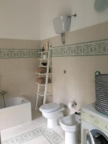 Bathroom, Adamasseria Case Vacanza in Collecorvino Bathroom, Adamasseria Case Vacanza in Collecorvino