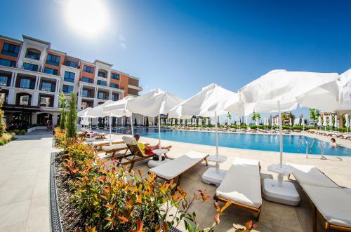 Piscina, Premier Fort Cuisine - Full Board in Sveti Vlas Piscina, Premier Fort Cuisine - Full Board in Sveti Vlas