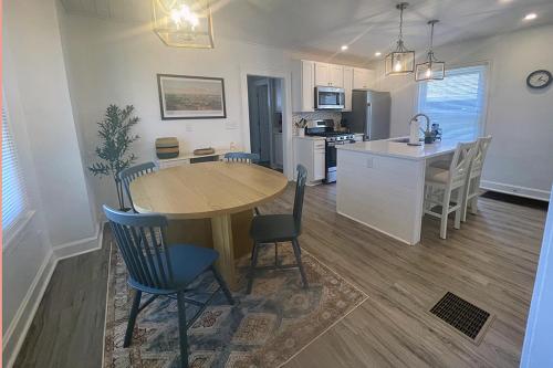 Cozy Campbell Bungalow in Franklinton Cozy Campbell Bungalow in Franklinton