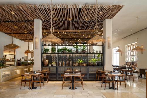 Pub/Área de Estar, Isrotel Kedma Hotel by Isrotel Design in Beer Sheva Pub/Área de Estar, Isrotel Kedma Hotel by Isrotel Design in Beer Sheva