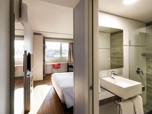 ibis Montevideo Rambla in Montevideo ibis Montevideo Rambla in Montevideo