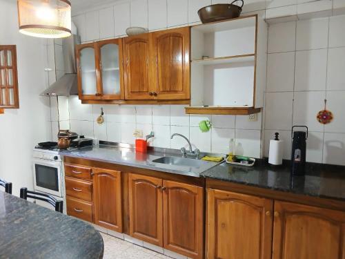 Konyha, Sentite como en casa near Gov. Francisco Gabrielli nemzetközi repülőtér Konyha, Sentite como en casa near Gov. Francisco Gabrielli nemzetközi repülőtér