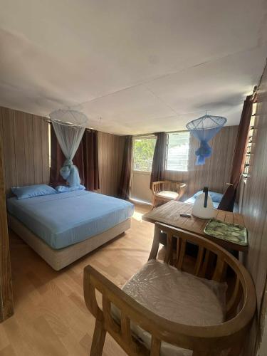 Te Fati Faniu Lodge in Motu Piti Uu Te Fati Faniu Lodge in Motu Piti Uu