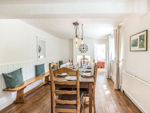 A szálláshely kívülről, Heath Hills in Devon A szálláshely kívülről, Heath Hills in Devon