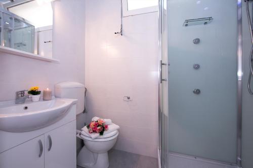 This photo about Piccola Grecia 1 shared on HyHotel.com