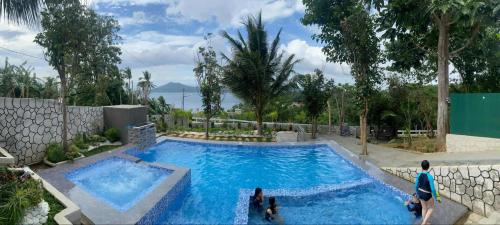 View, Overlooking Taal Lake and Nature Vibe Staycation in Balete (Batangas) View, Overlooking Taal Lake and Nature Vibe Staycation in Balete (Batangas)