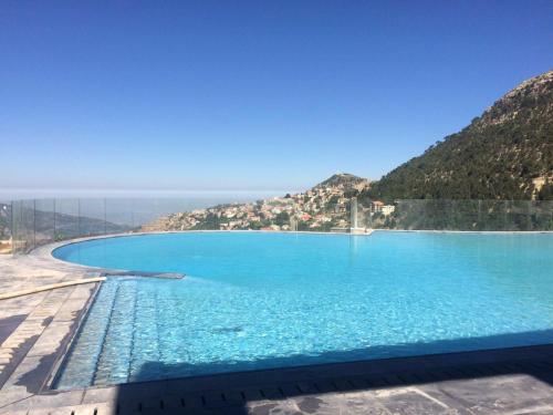 Swimming pool, MIST HOTEL & SPA BY WARWICK in Ehden Swimming pool, MIST HOTEL & SPA BY WARWICK in Ehden