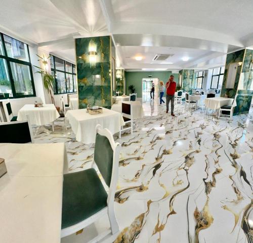 Étterem, Hotel Green House in Craiova Étterem, Hotel Green House in Craiova