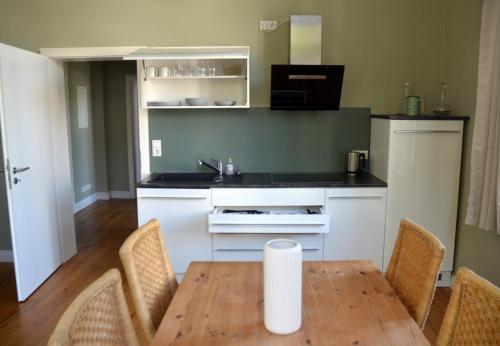 廚房, Gästehaus LeLo (Gastehaus LeLo) in 索林根 廚房, Gästehaus LeLo (Gastehaus LeLo) in 索林根