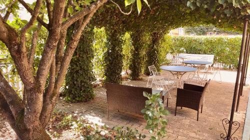 Garden, KYRIAD DIRECT ARPAJON in Arpajon Garden, KYRIAD DIRECT ARPAJON in Arpajon