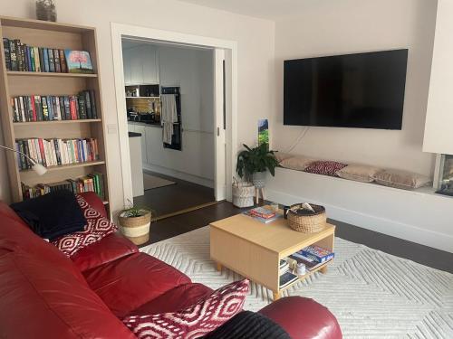 EV friendly & Stylish Dunmore East Holiday Home Sleeps 7 in Dunmore East EV friendly & Stylish Dunmore East Holiday Home Sleeps 7 in Dunmore East