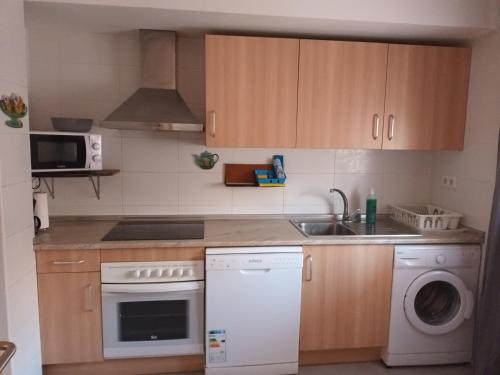 keuken, APARTAMENTOS ANDORRA Teruel in Andorra keuken, APARTAMENTOS ANDORRA Teruel in Andorra