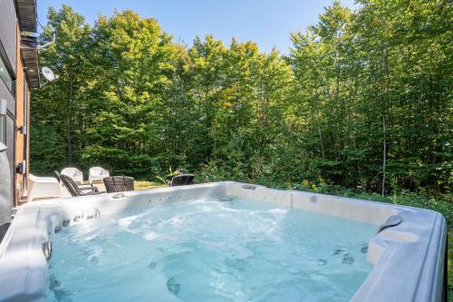 Chalet le Petit Castor - Spa in 卓特斯(QC) Chalet le Petit Castor - Spa in 卓特斯(QC)