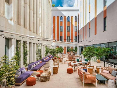 Pub/Lounge, Ibis Styles Sevilla Santa Justa in Sevilla Pub/Lounge, Ibis Styles Sevilla Santa Justa in Sevilla