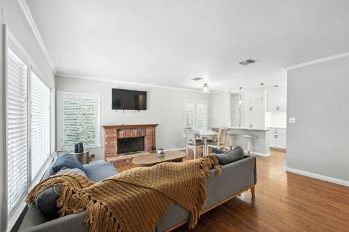 Cedros Serenity Stay in Sherman Oaks Cedros Serenity Stay in Sherman Oaks