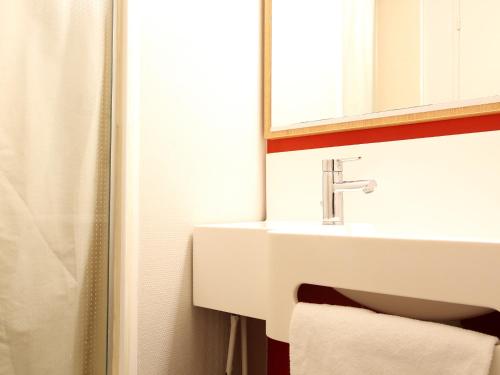 This photo about B&B Hotel Villeneuve Loubet Village shared on HyHotel.com