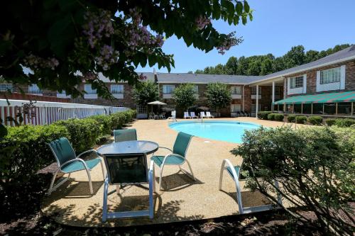 Instalaciones, Country Inn & Suites by Radisson, Charlotte I-85 Airport, NC in Charlotte Douglas Airport Area Instalaciones, Country Inn & Suites by Radisson, Charlotte I-85 Airport, NC in Charlotte Douglas Airport Area