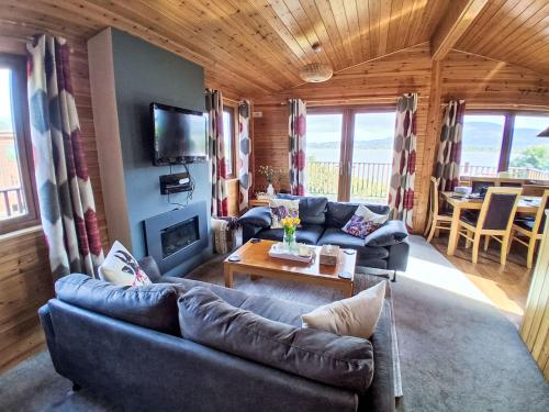 Chalet Loch Leven Lodge 12 by Interhome in Kinross Chalet Loch Leven Lodge 12 by Interhome in Kinross