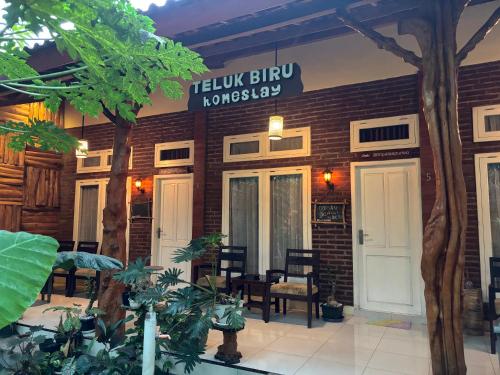 Teluk Biru Homestay in Muncar Teluk Biru Homestay in Muncar