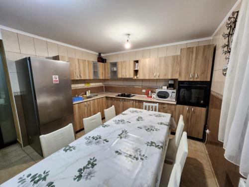 Cocina, Casa Teleferic in Busteni Cocina, Casa Teleferic in Busteni