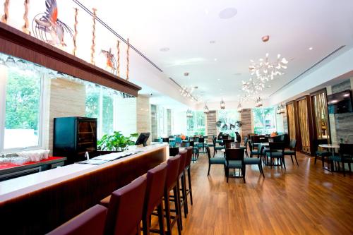 Food and beverages, Vouk Hotel Suites in Penang Food and beverages, Vouk Hotel Suites in Penang