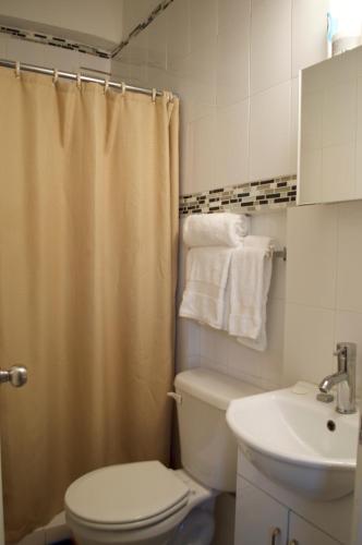 Salle de bain, La Estancia Vacation Rentals in San Juan Salle de bain, La Estancia Vacation Rentals in San Juan