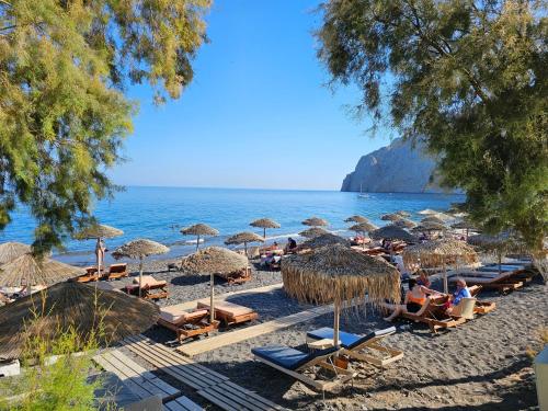 Strand, Elixir Del Mar on the Beach in Kamari Strand, Elixir Del Mar on the Beach in Kamari