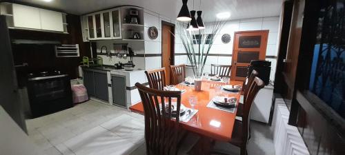 Casa há 300m do PARQUE DA CIDADE - COP 30 (Casa ha 300m do PARQUE DA CIDADE - COP 30) in بيليم Casa há 300m do PARQUE DA CIDADE - COP 30 (Casa ha 300m do PARQUE DA CIDADE - COP 30) in بيليم