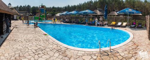 Swimmingpool, Ресторан Отель Гуляи Поле in Novomoskovsk Swimmingpool, Ресторан Отель Гуляи Поле in Novomoskovsk