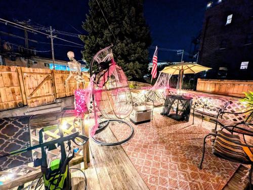 The Avondale Guesthouse in Evanston The Avondale Guesthouse in Evanston