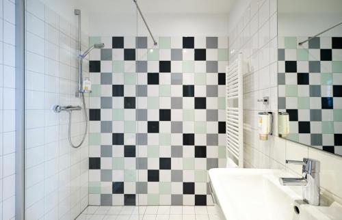Ванна кімната, Im-Jaich Hotel Bremerhaven in Бремерхафен Ванна кімната, Im-Jaich Hotel Bremerhaven in Бремерхафен