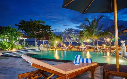 Swimming pool, Scooby Doo Beach Bungalow in Nusa Lembongan Swimming pool, Scooby Doo Beach Bungalow in Nusa Lembongan